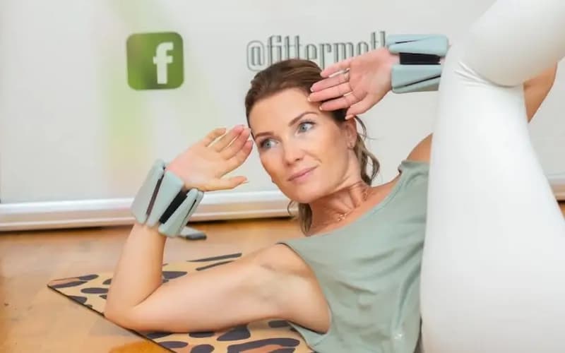 Sports & Fitness Online Competitions UK: Win a Year’s Free Membership to ‘Fit in 15’ & At-Home Workout Bundle. Hosted by Womens Health Mag.