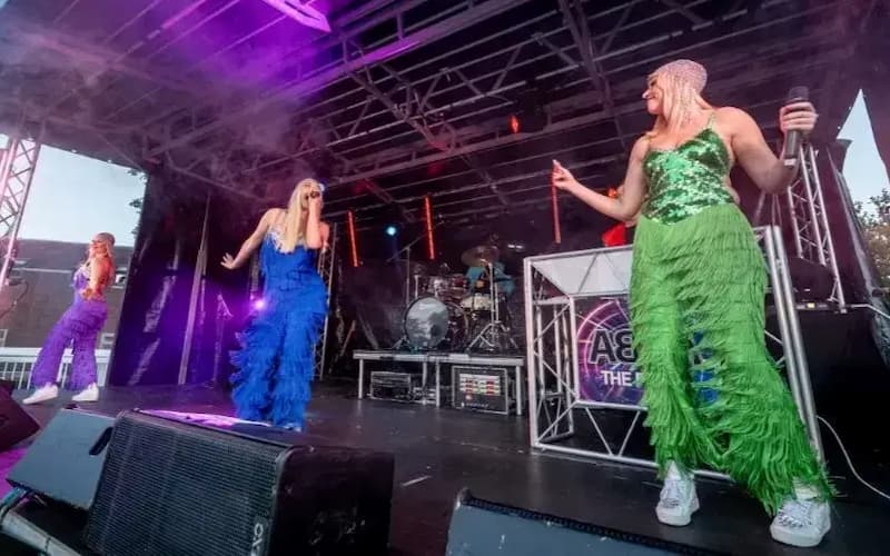 Movies & Entertainment Online Giveaways UK: Win County Tickets to the Abba Tribute Race Day. Hosted by Womens Health Mag.