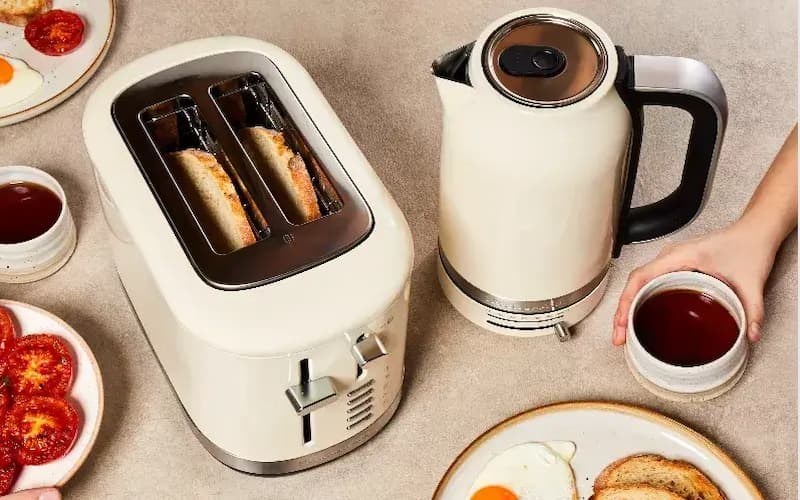 Appliances & Furniture Online Giveaways UK: Win a KitchenAid Kettle and Toaster Set. Hosted by Woman Magazine.